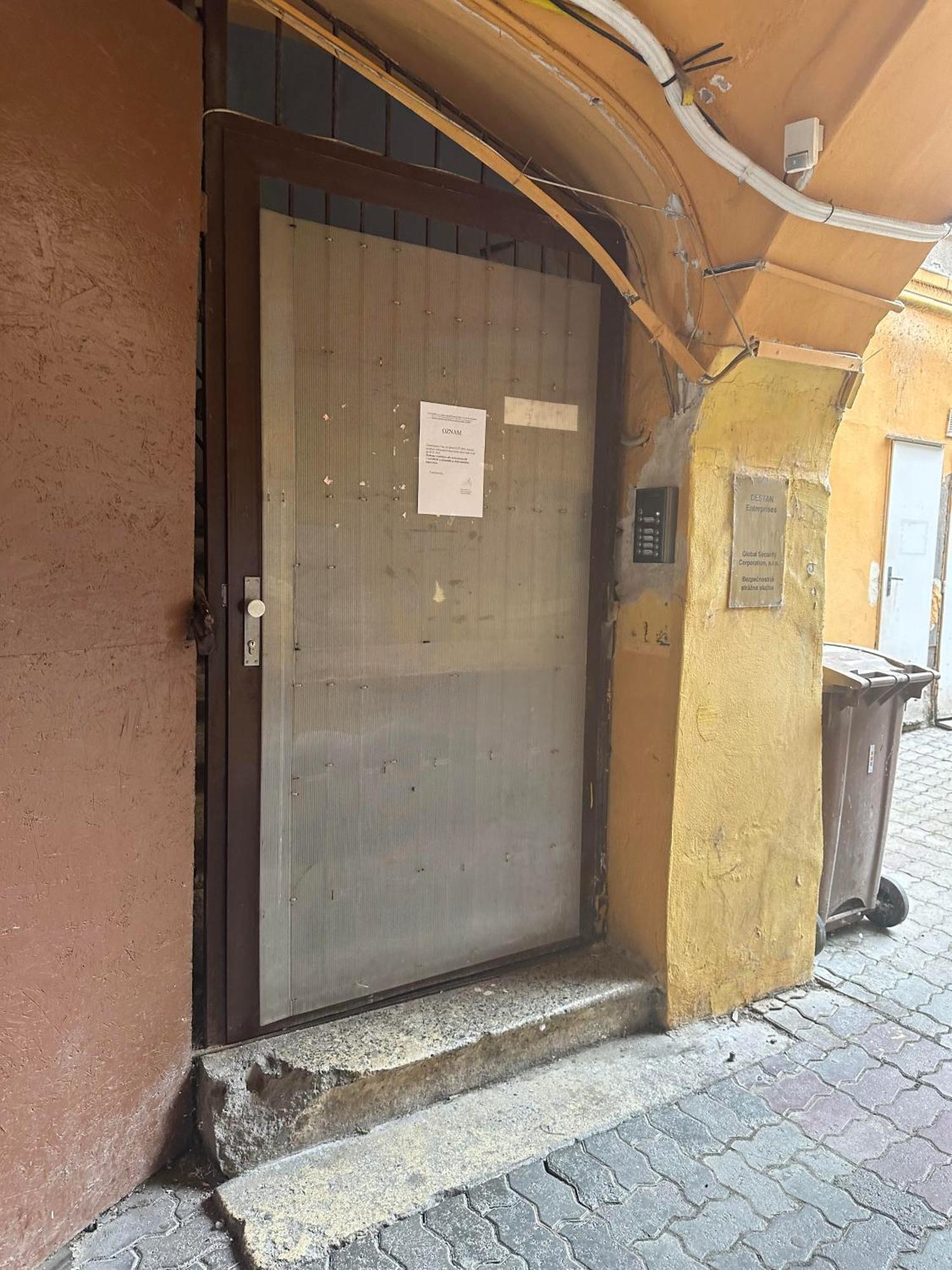 A Private Room In City Center In Bratysława Zewnętrze zdjęcie